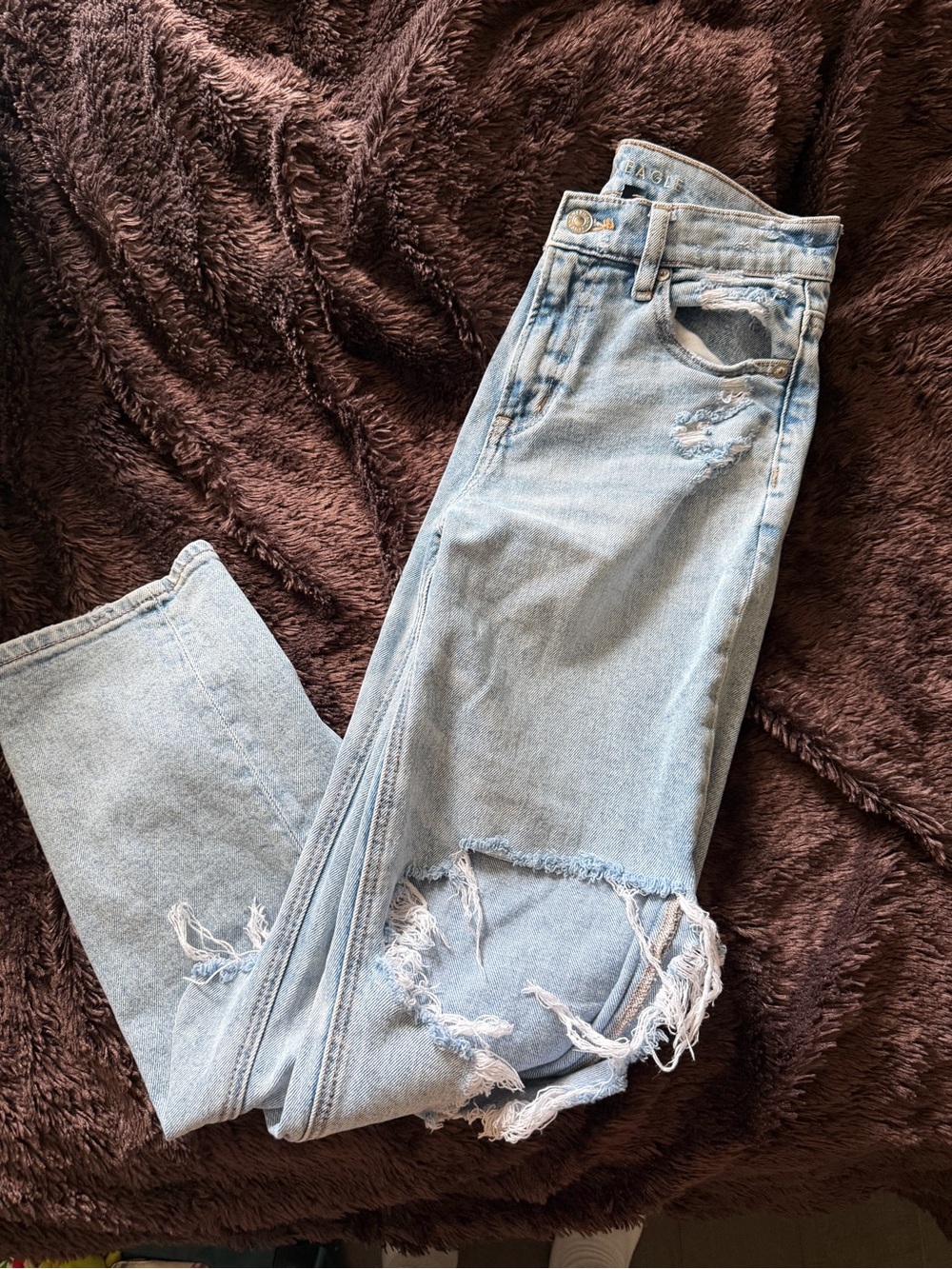 American Eagle Light Wash Distressed High-Rise Jeans Stretch Size 4 Regular